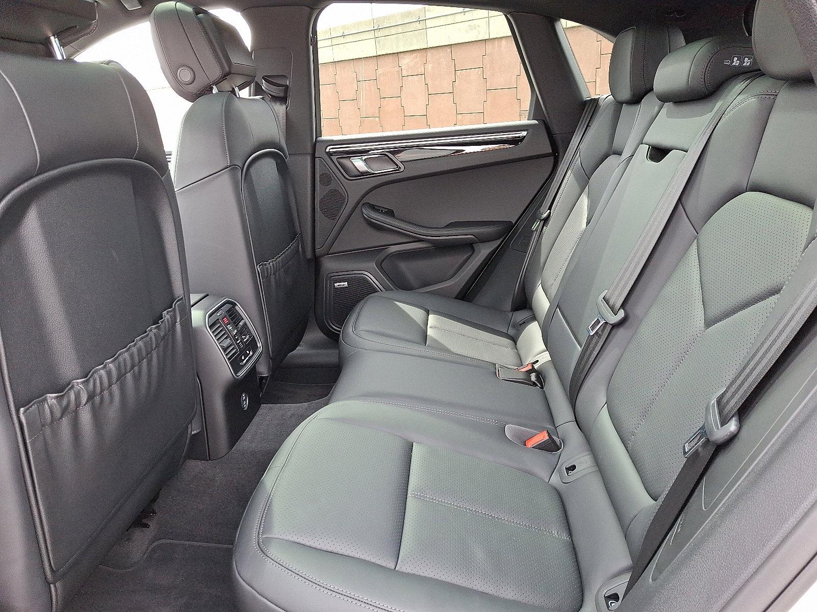 2020 Porsche Macan Vehicle Photo in Lancaster, PA 17601