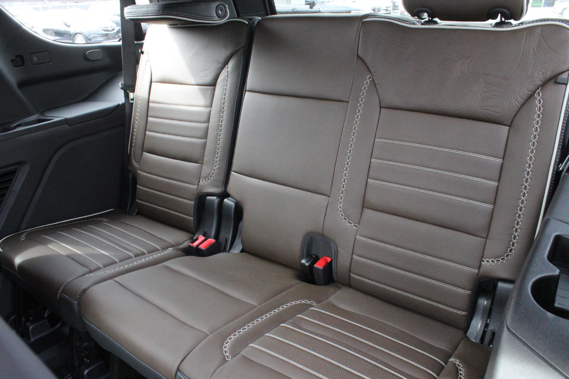 2025 GMC Yukon Vehicle Photo in AURORA, CO 80012-4011