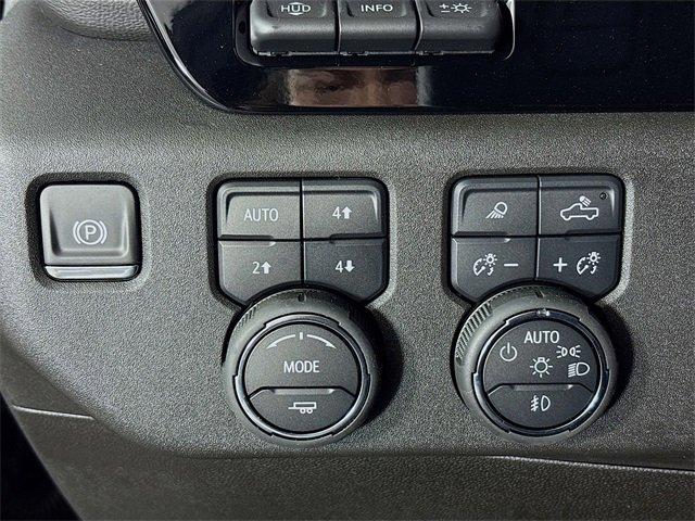 2025 Chevrolet Silverado 2500 HD Vehicle Photo in PUYALLUP, WA 98371-4149