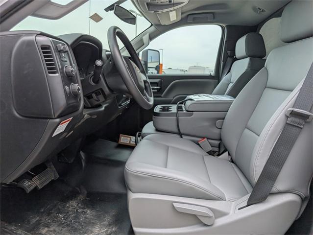 2024 Chevrolet Silverado Chassis Cab Vehicle Photo in ENGLEWOOD, CO 80113-6708