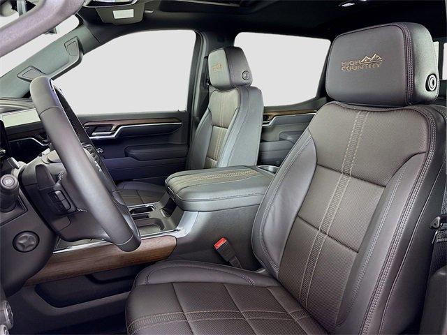 2025 Chevrolet Silverado 1500 Vehicle Photo in PUYALLUP, WA 98371-4149