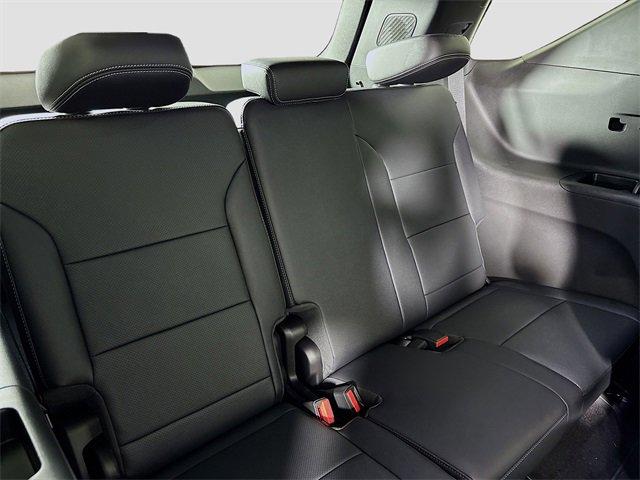 2025 Chevrolet Traverse Vehicle Photo in PUYALLUP, WA 98371-4149