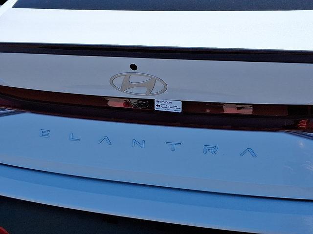 2025 Hyundai ELANTRA Vehicle Photo in Philadelphia, PA 19116