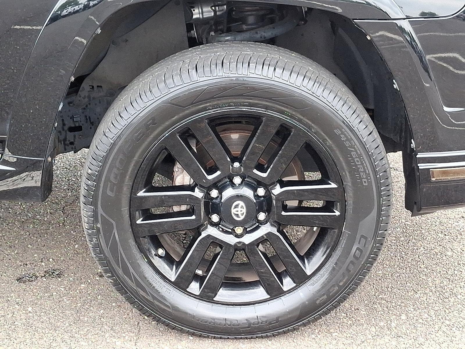 2021 Toyota 4Runner Vehicle Photo in Trevose, PA 19053