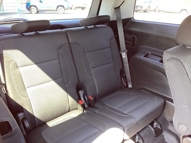 2023 GMC Acadia Vehicle Photo in GARDNER, MA 01440-3110