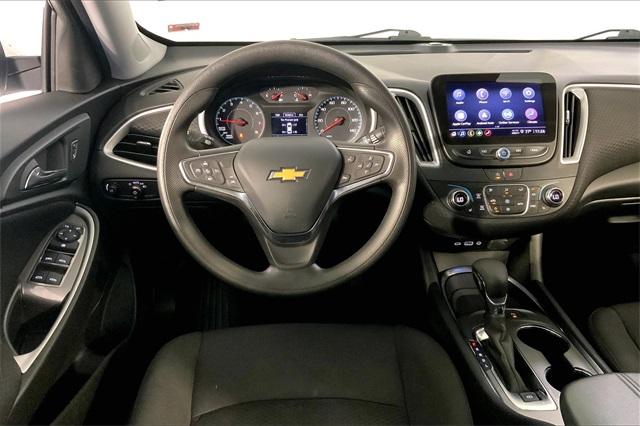 2024 Chevrolet Malibu Vehicle Photo in KANSAS CITY, MO 64114-4545