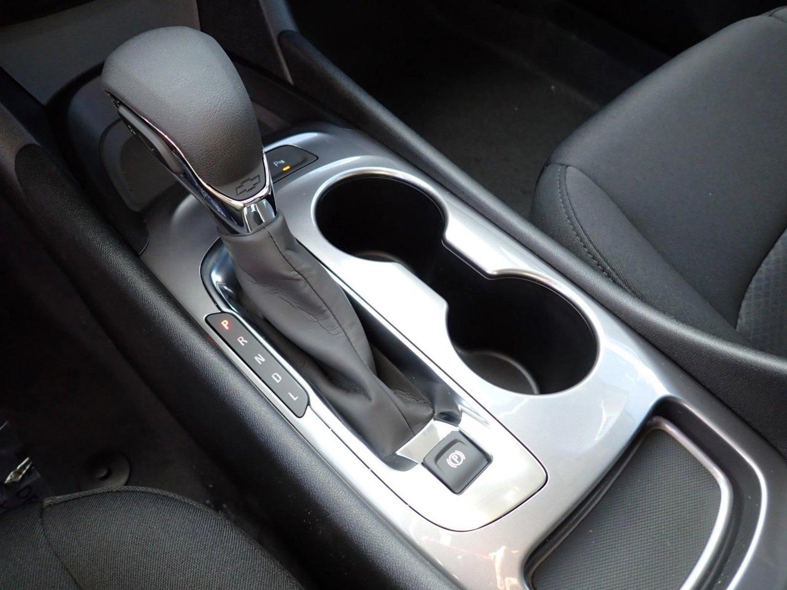 2025 Chevrolet Malibu Vehicle Photo in DENVER, CO 80221-3610