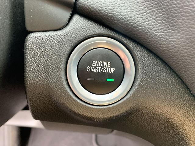 2022 Chevrolet Equinox Vehicle Photo in MOON TOWNSHIP, PA 15108-2571