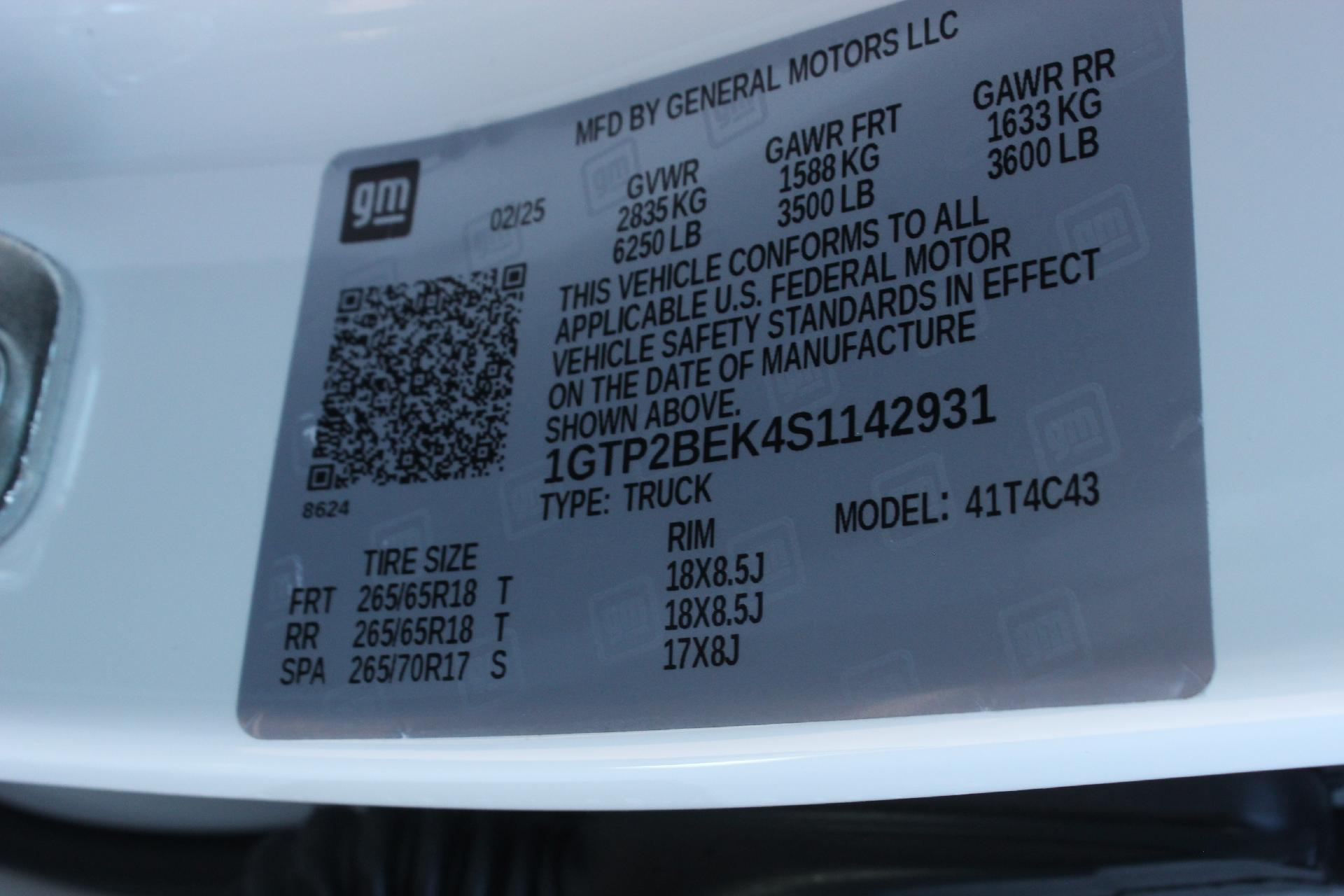 2025 GMC Canyon Vehicle Photo in AURORA, CO 80012-4011
