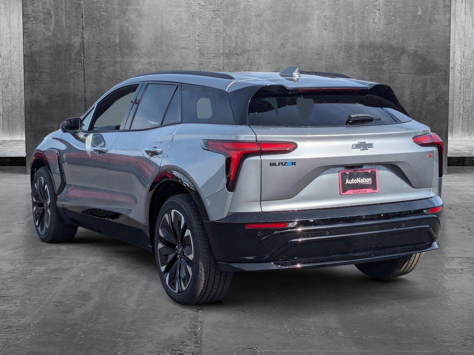 2025 Chevrolet Blazer EV Vehicle Photo in VALENCIA, CA 91355-1705