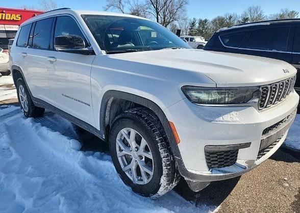 2023 Jeep Grand Cherokee L Vehicle Photo in NEENAH, WI 54956-2243