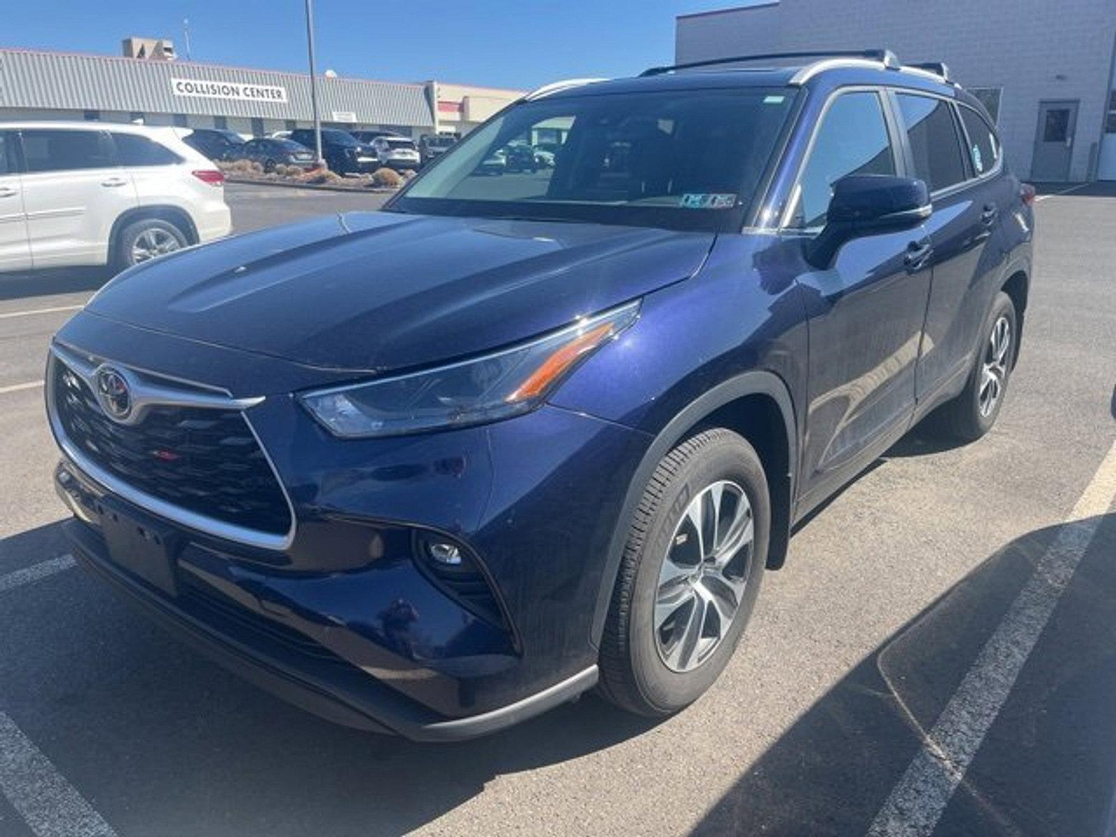 2023 Toyota Highlander Vehicle Photo in Trevose, PA 19053
