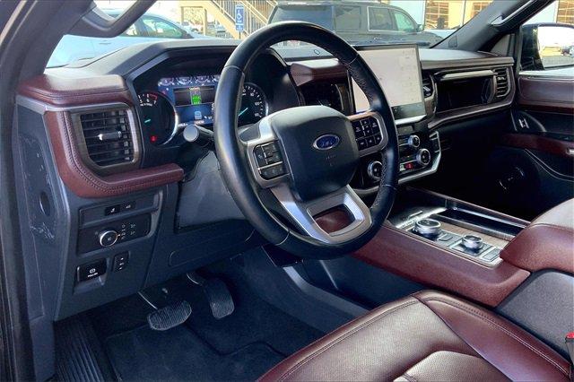 2022 Ford Expedition Vehicle Photo in TOPEKA, KS 66609-0000