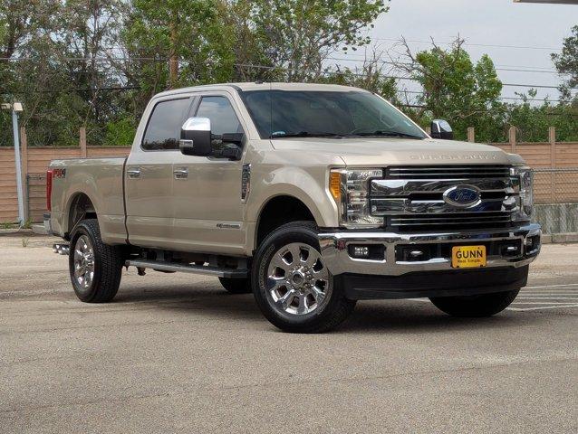 2017 Ford Super Duty F-250 SRW Vehicle Photo in San Antonio, TX 78230