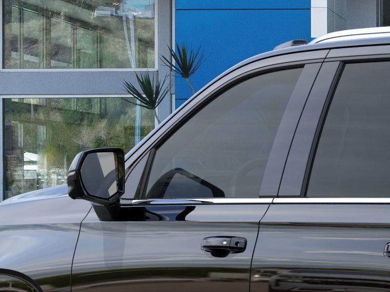 2025 Chevrolet Suburban Vehicle Photo in LA MESA, CA 91942-8211