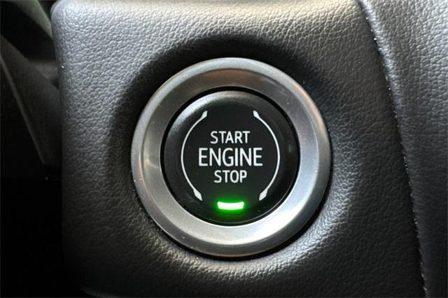 2021 GMC Yukon XL Vehicle Photo in ELK GROVE, CA 95757-8703