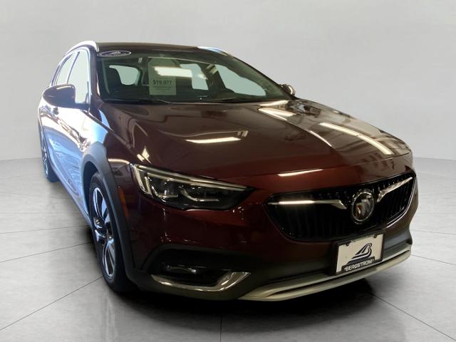 2018 Buick Regal TourX Vehicle Photo in APPLETON, WI 54914-8833