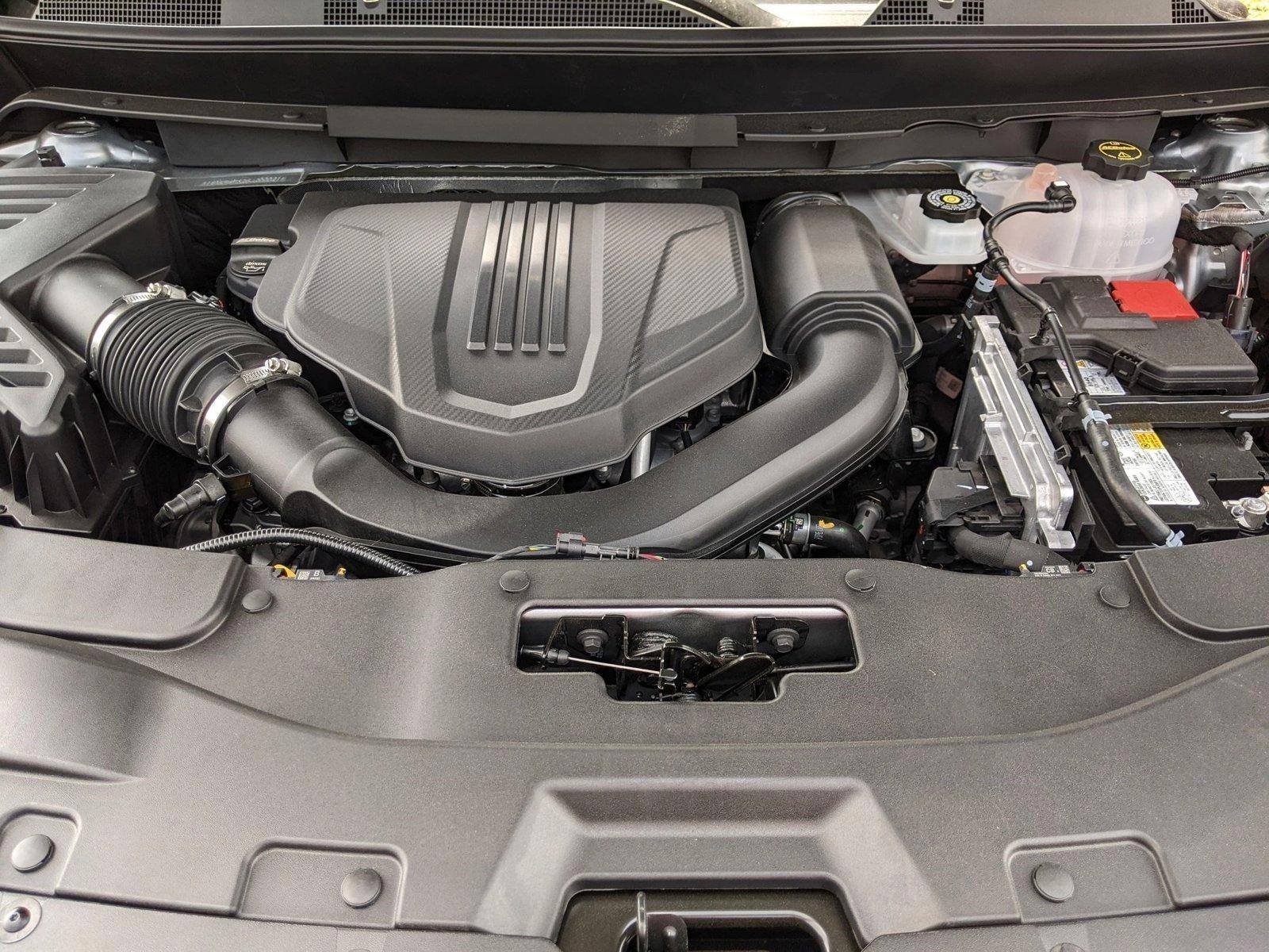 2025 Chevrolet Traverse Vehicle Photo in TIMONIUM, MD 21093-2300