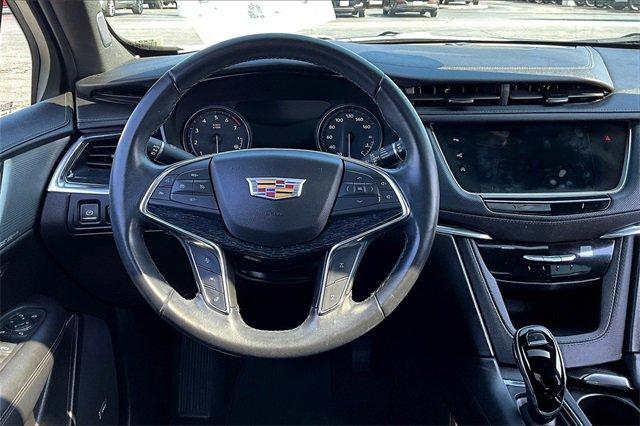 2021 Cadillac XT5 Vehicle Photo in TOPEKA, KS 66609-0000