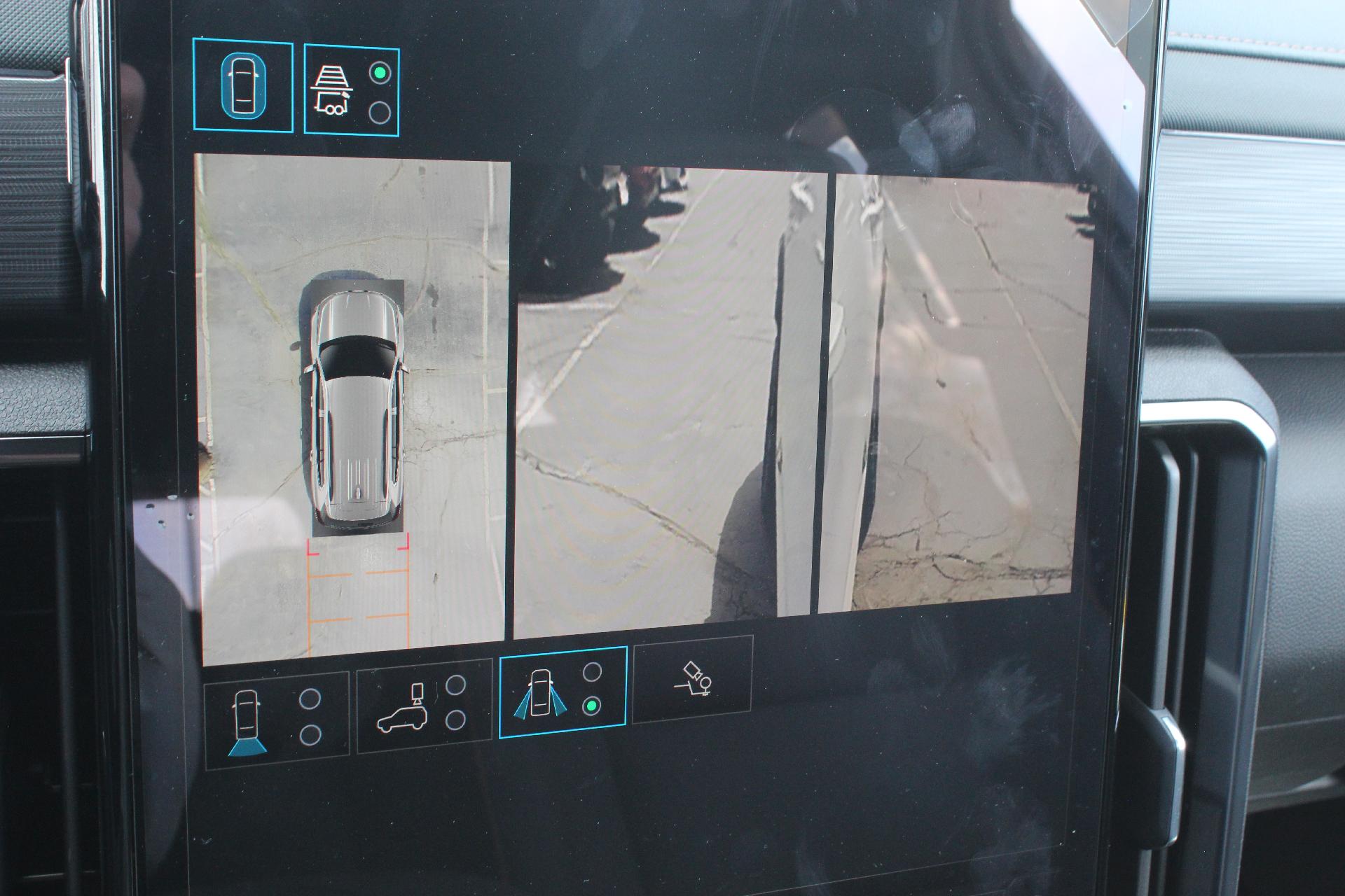 2025 GMC Acadia Vehicle Photo in AURORA, CO 80012-4011