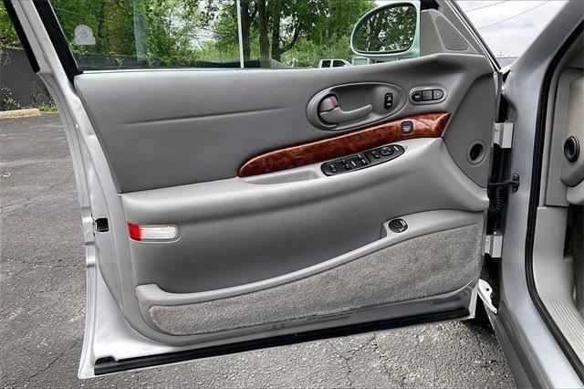 2003 Buick LeSabre Vehicle Photo in INDEPENDENCE, MO 64055-1314