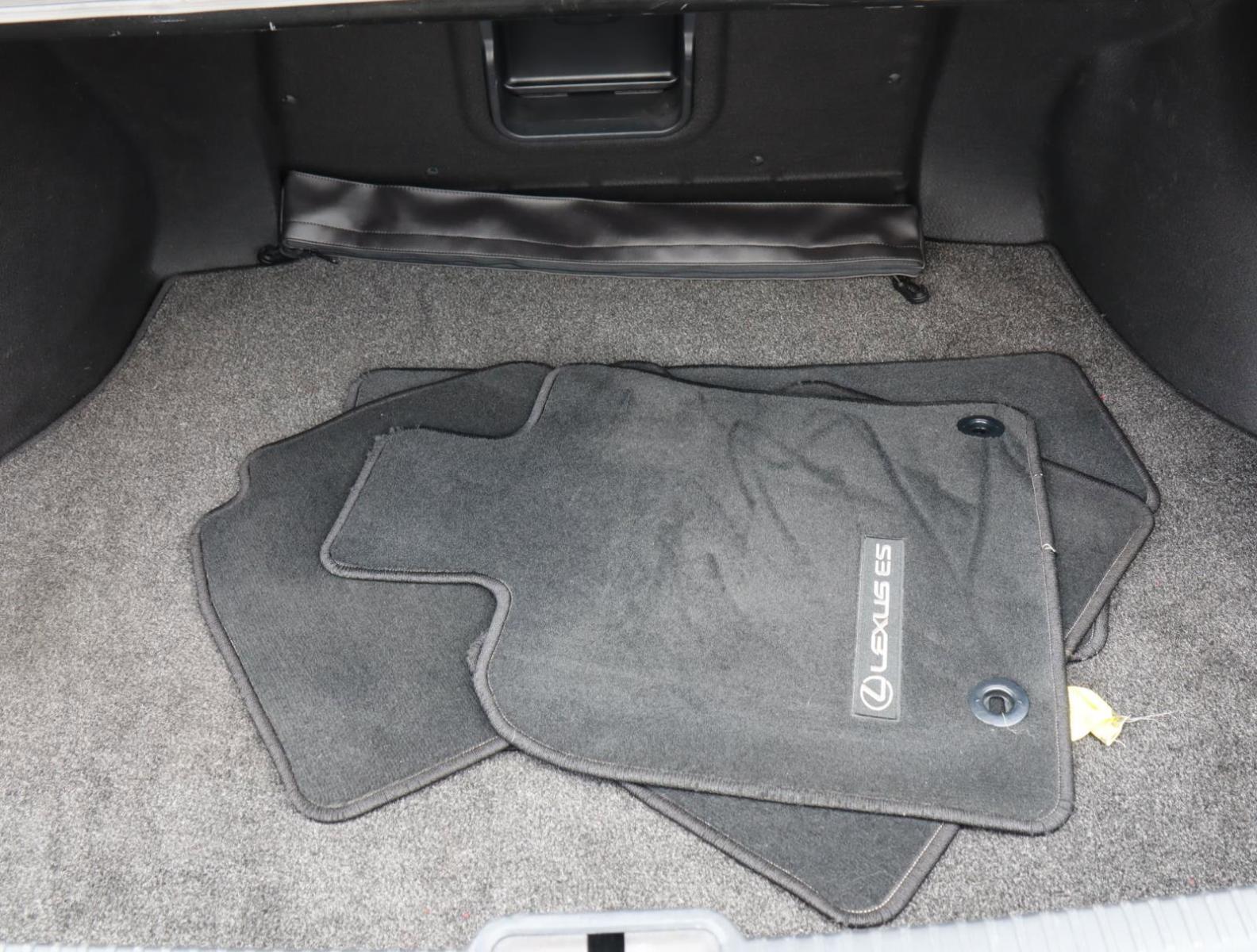 2024 Lexus ES Vehicle Photo in LOS ANGELES, CA 90007-3794