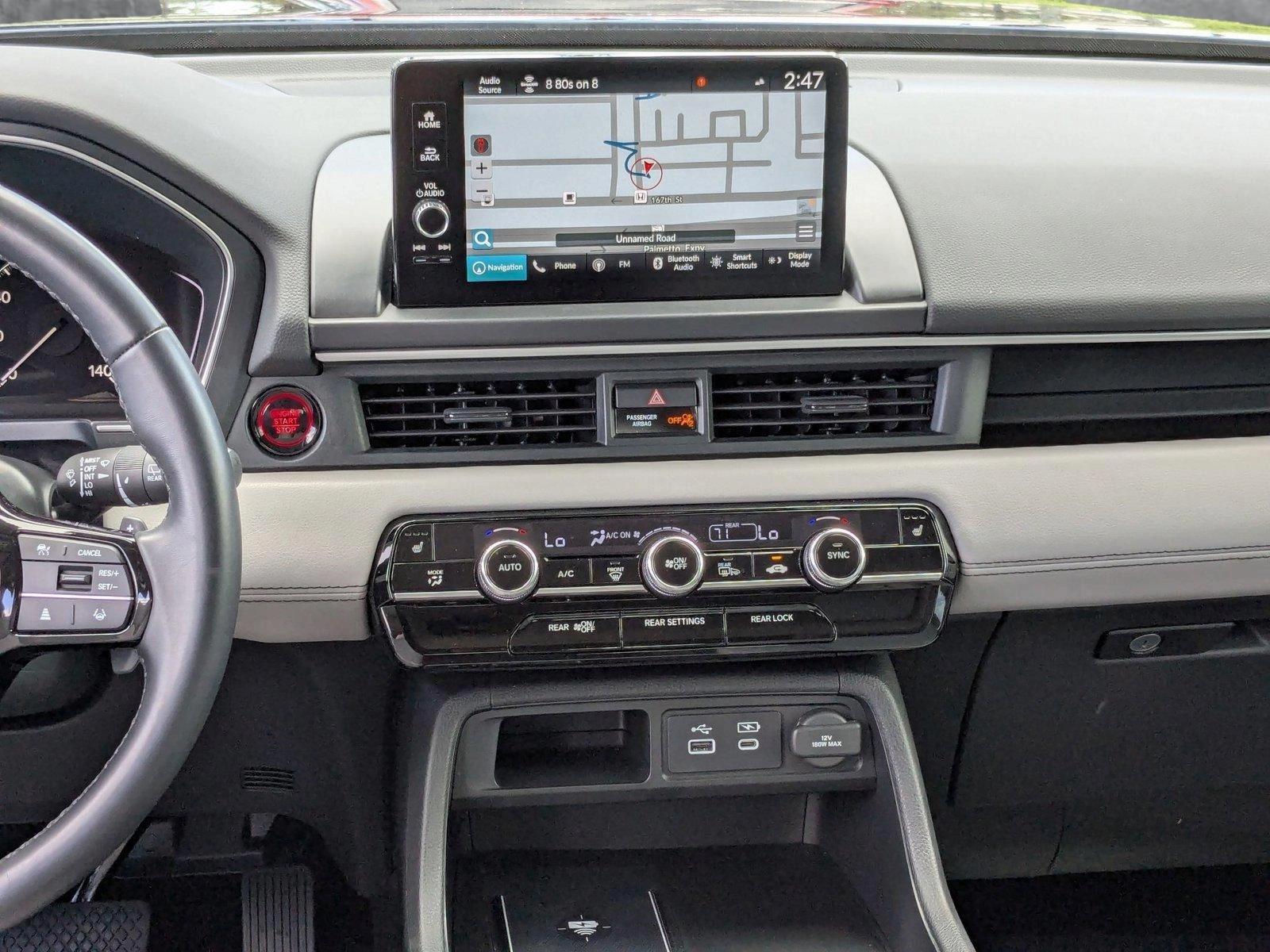 2024 Honda Pilot Vehicle Photo in Miami, FL 33015