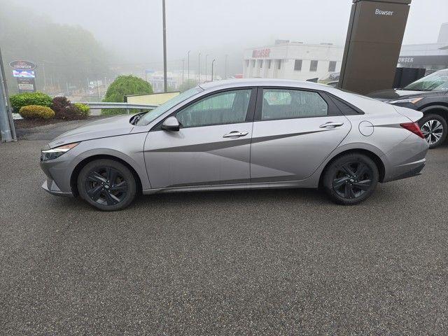 2023 Hyundai ELANTRA Hybrid Vehicle Photo in Pleasant Hills, PA 15236