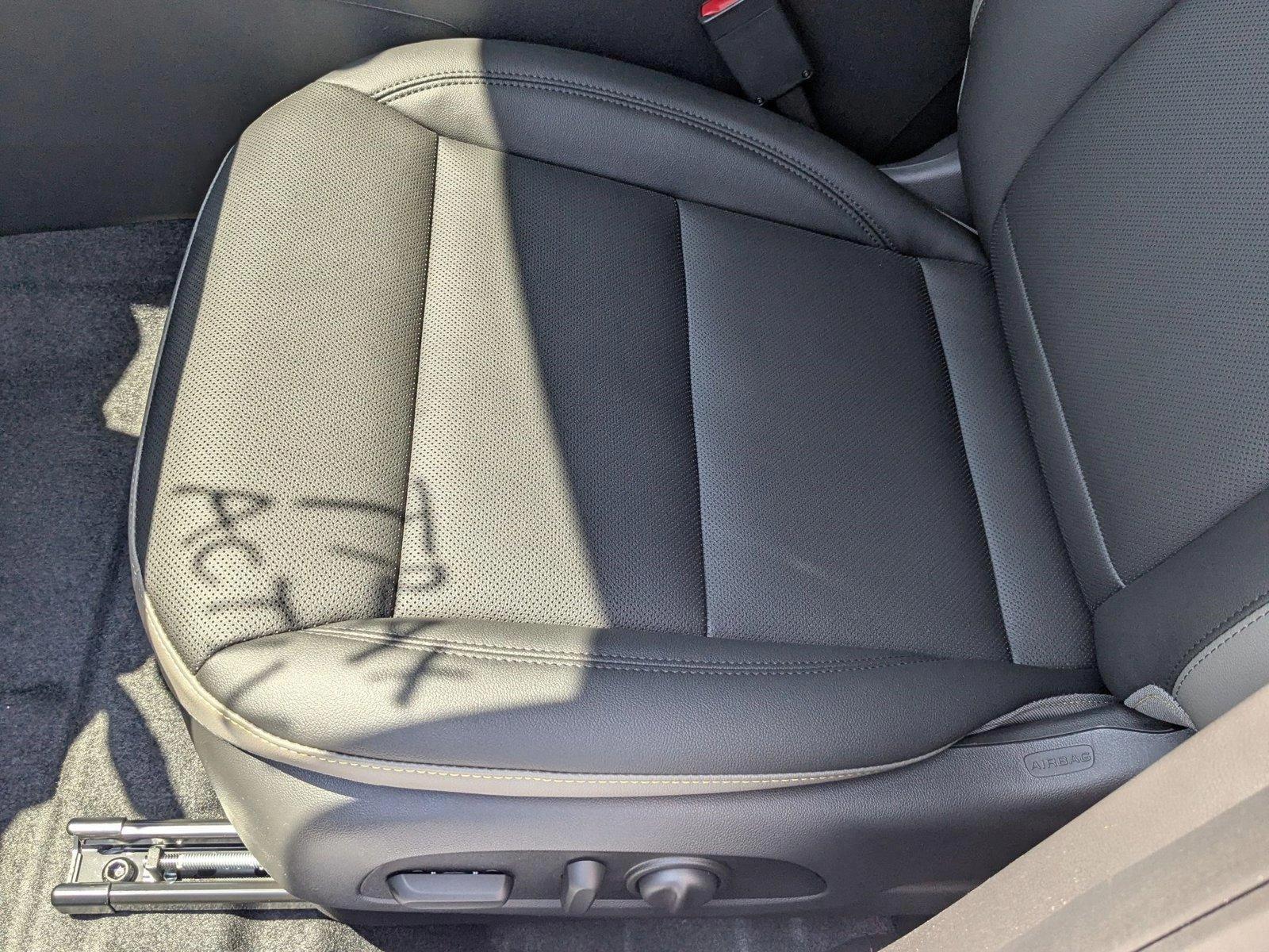2025 Chevrolet Trax Vehicle Photo in PEMBROKE PINES, FL 33024-6534