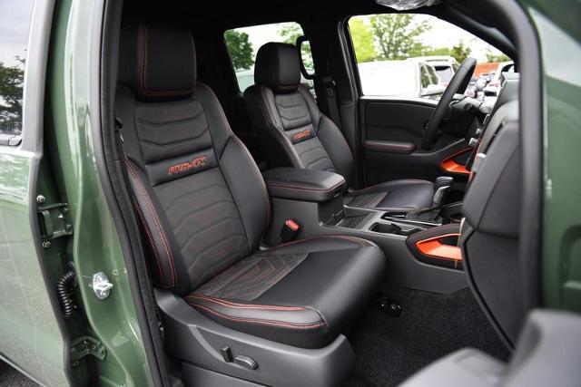 2025 Nissan Frontier Vehicle Photo in Ballwin, MO 63011