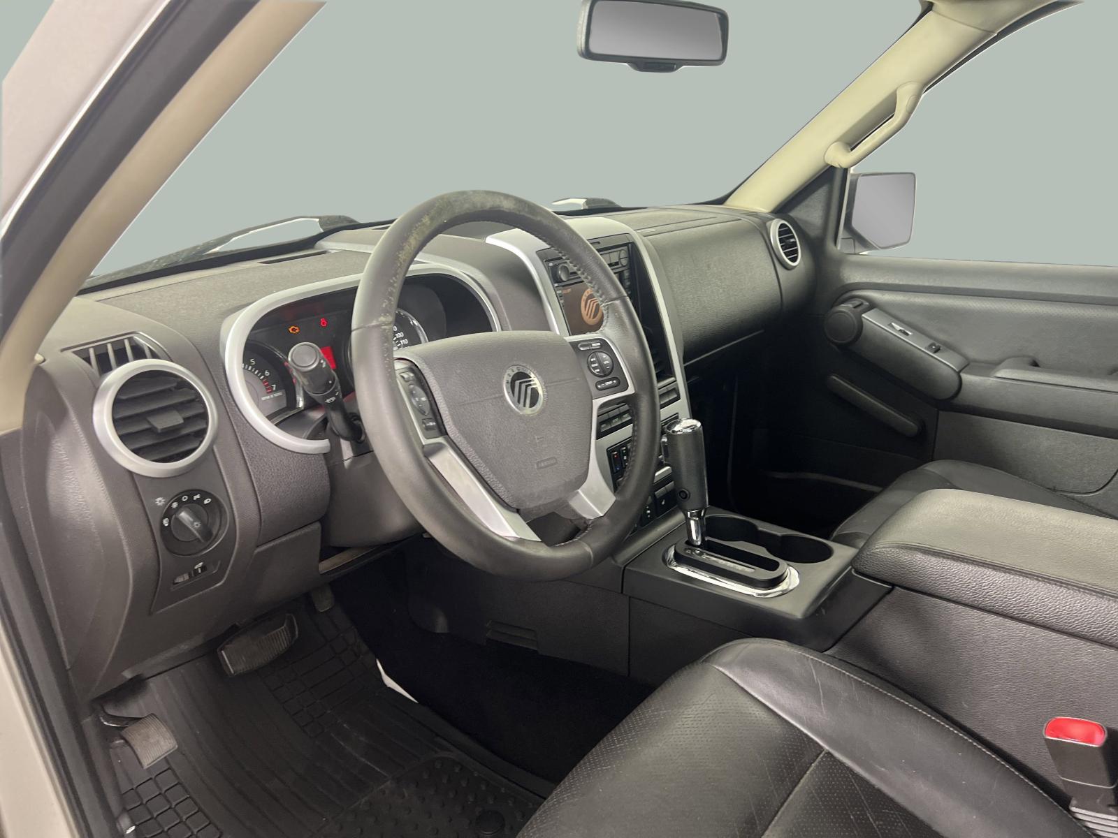 2007 Mercury Mountaineer Vehicle Photo in GEORGETOWN, TX 78626-7508
