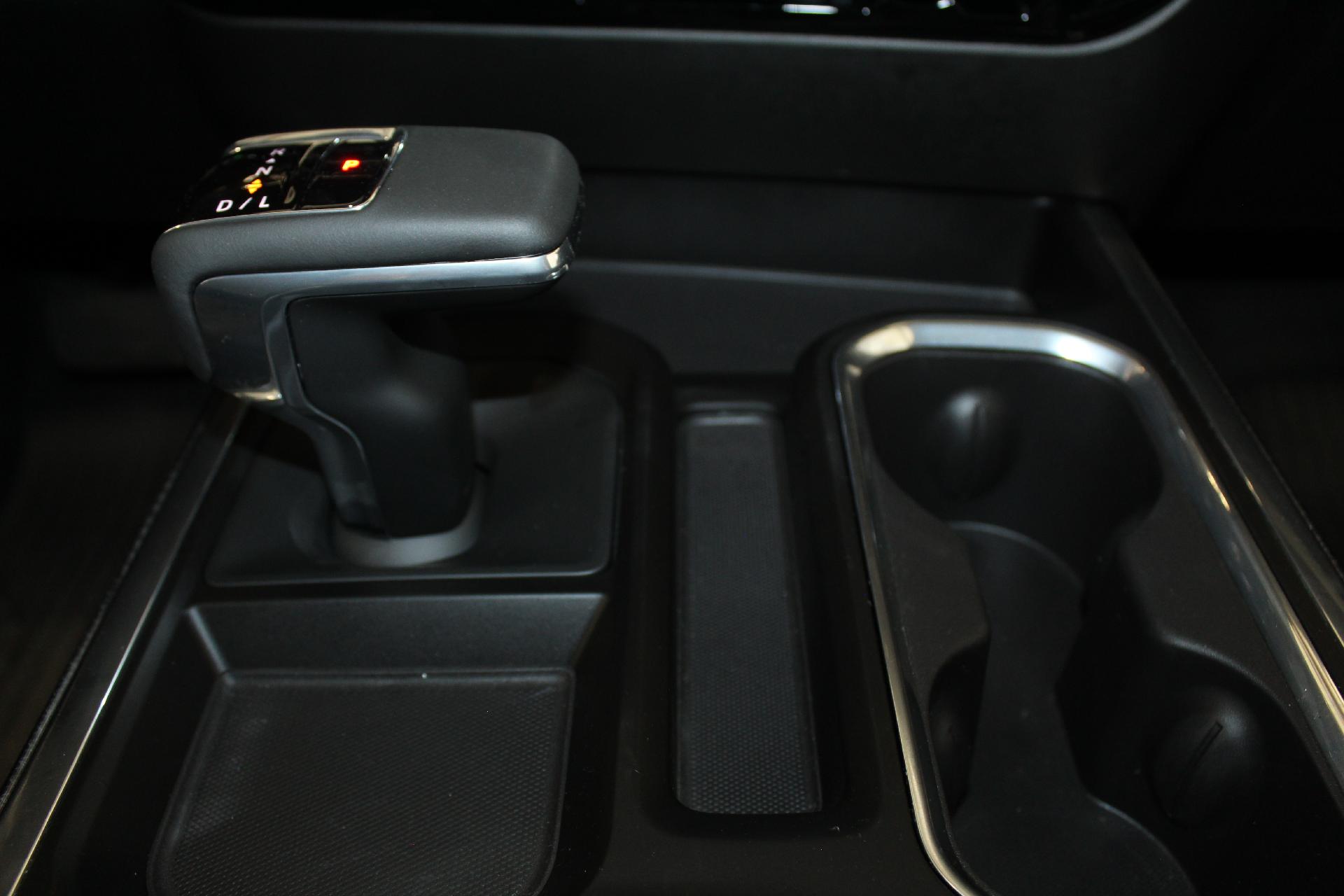 2023 Chevrolet Silverado 1500 Vehicle Photo in NORTHAMPTON, MA 01060-1120