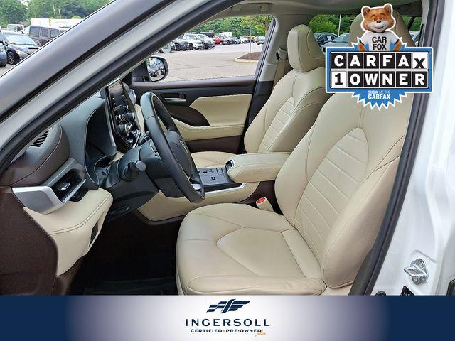 2020 Toyota Highlander Vehicle Photo in WATERTOWN, CT 06795-3318