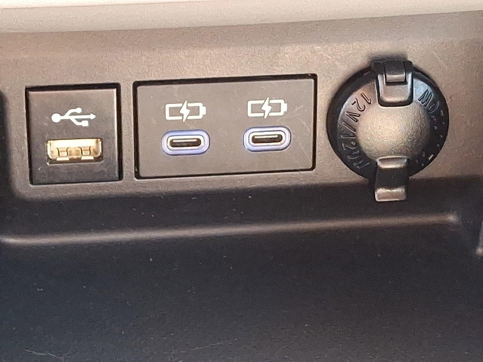 2022 Toyota Highlander Vehicle Photo in Harrisburg, PA 17111