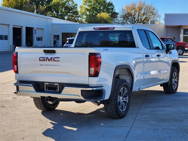 2025 GMC Sierra 1500 Vehicle Photo in GAINESVILLE, TX 76240-2013