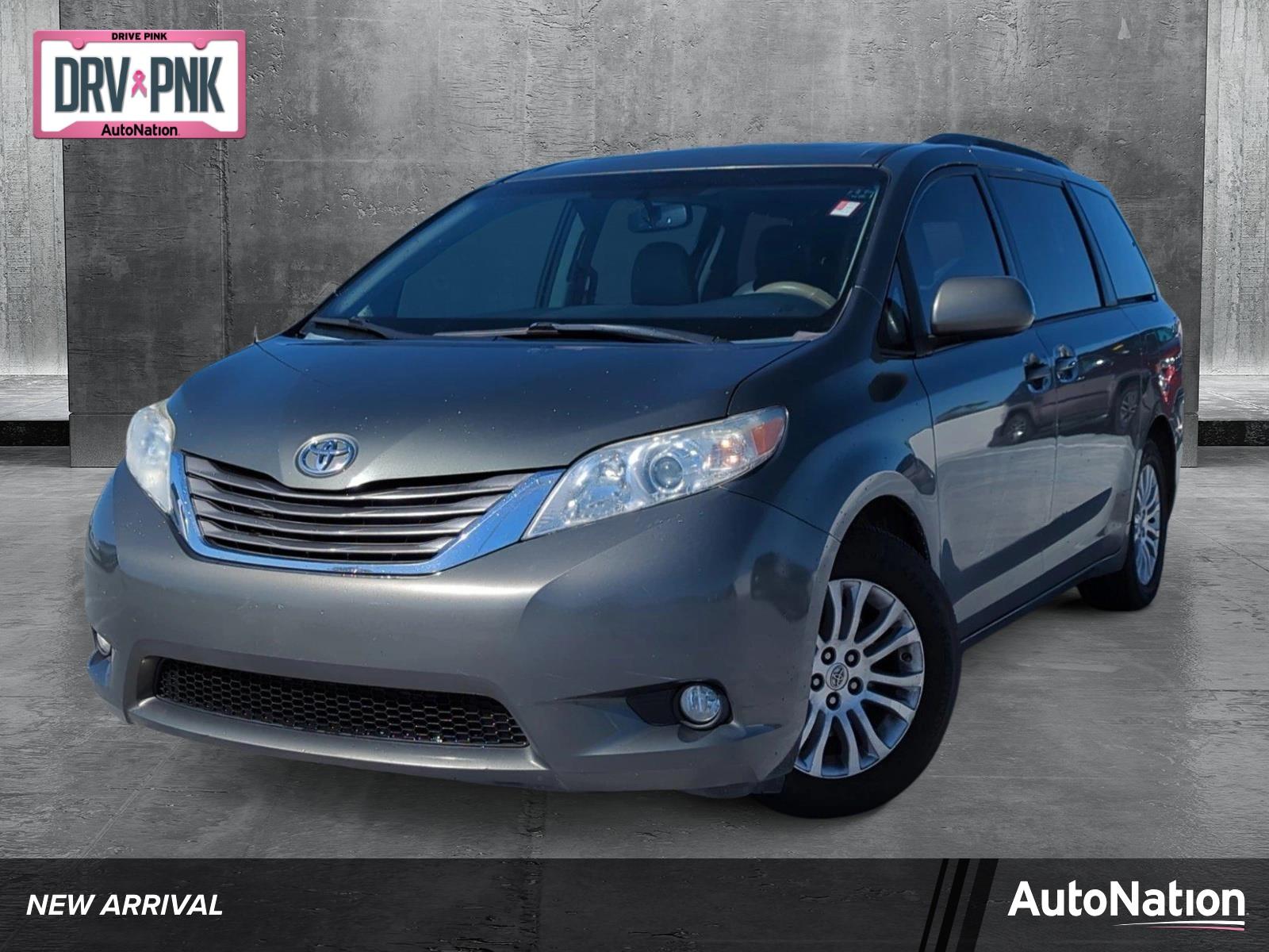 2013 Toyota Sienna Vehicle Photo in Ft. Myers, FL 33907