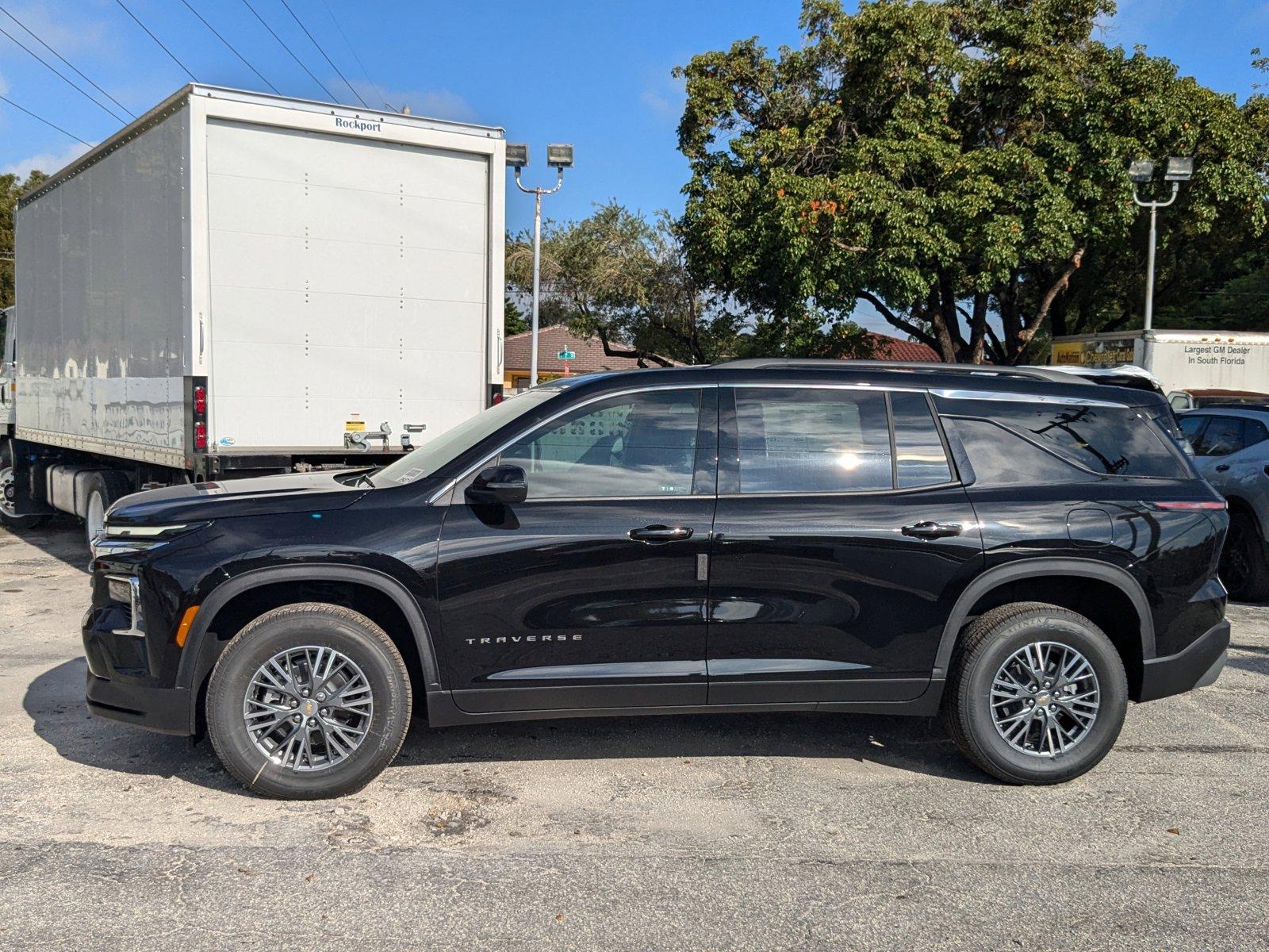 2025 Chevrolet Traverse Vehicle Photo in MIAMI, FL 33134-2699