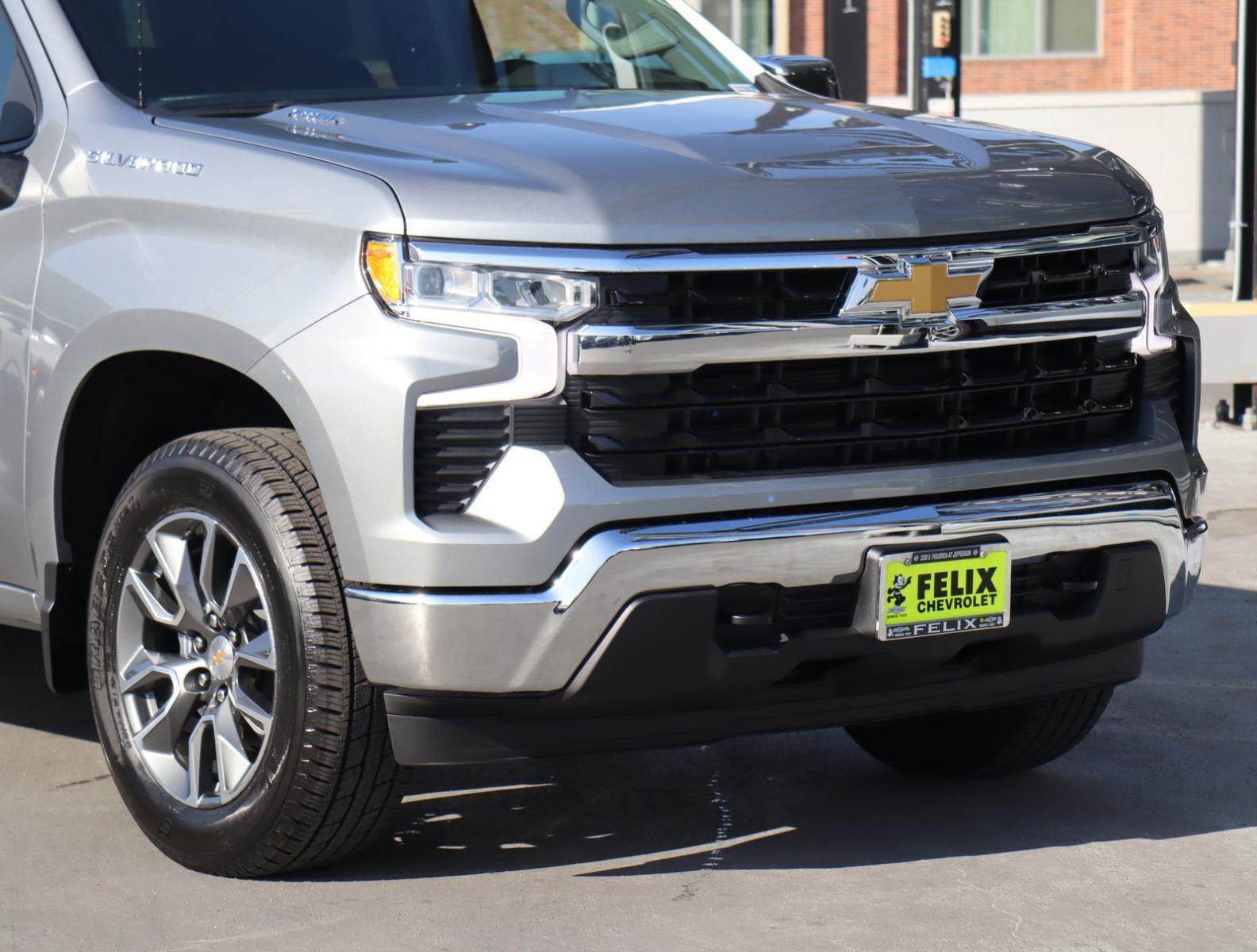 2025 Chevrolet Silverado 1500 Vehicle Photo in LOS ANGELES, CA 90007-3794