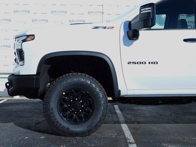 2025 Chevrolet Silverado 2500 HD Vehicle Photo in DALLAS, TX 75244-5909