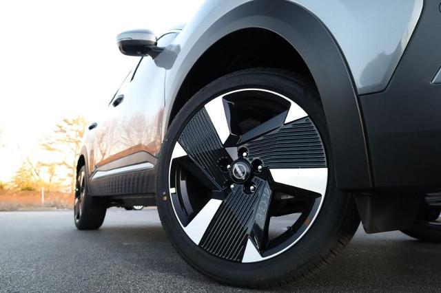 2025 Nissan Kicks Vehicle Photo in Ballwin, MO 63011