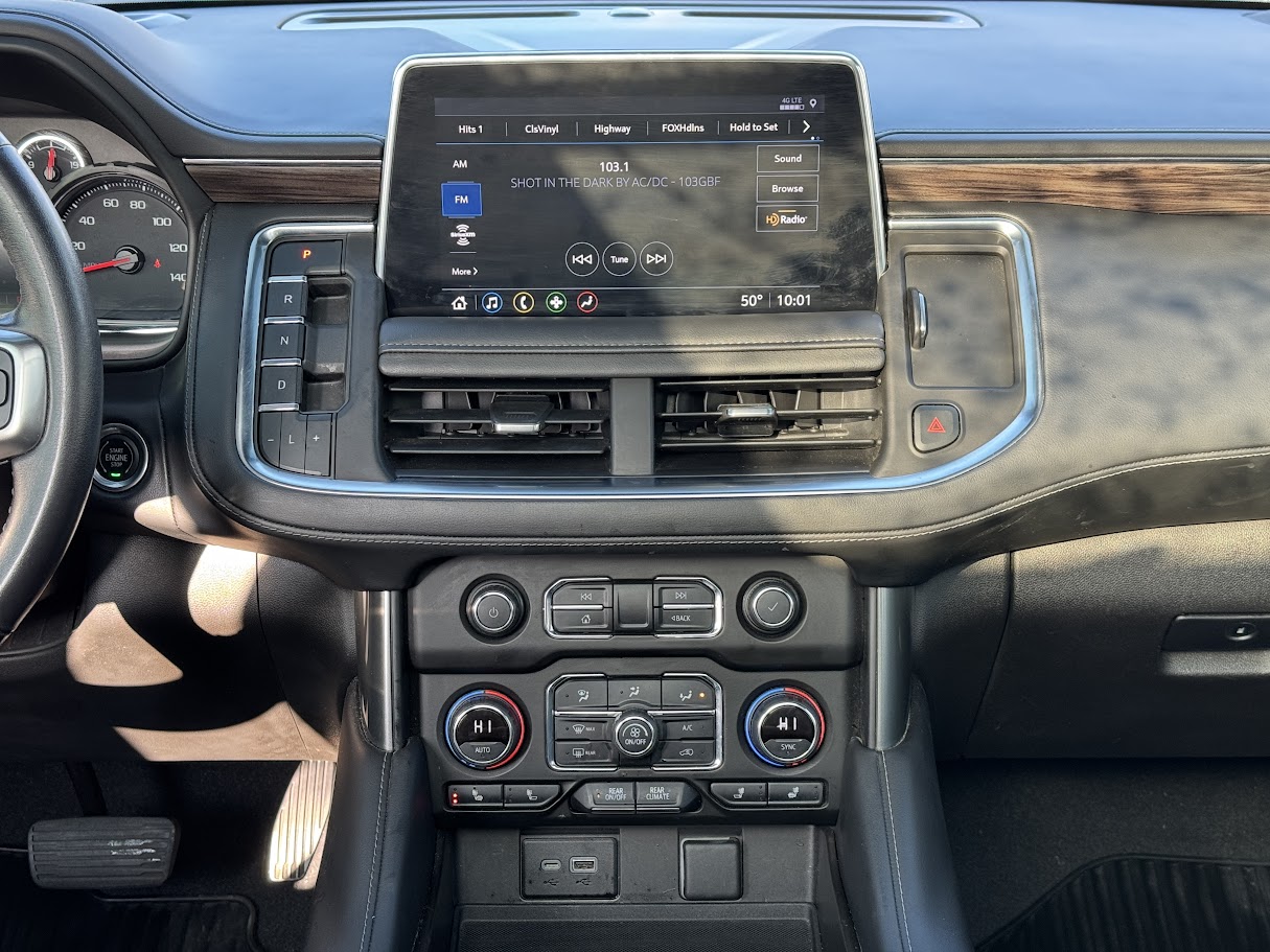 2021 Chevrolet Tahoe Vehicle Photo in BOONVILLE, IN 47601-9633