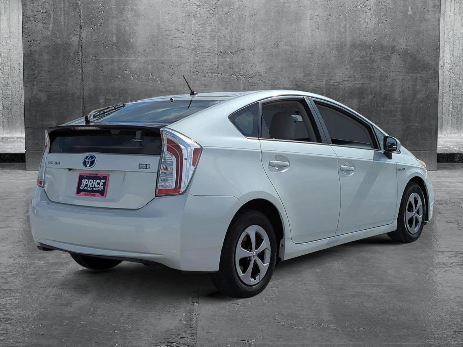 2015 Toyota Prius Vehicle Photo in Ft. Myers, FL 33907