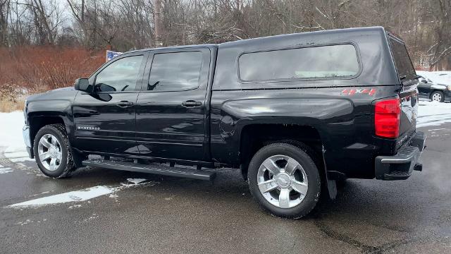 2018 Chevrolet Silverado 1500 Vehicle Photo in MOON TOWNSHIP, PA 15108-2571