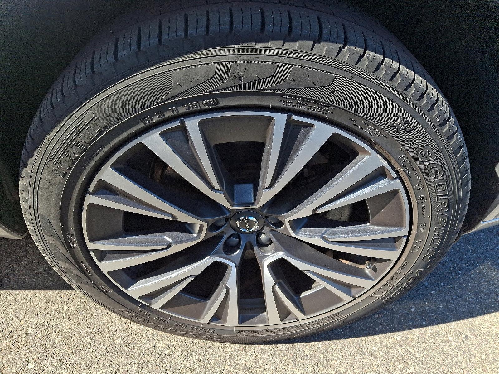 2022 Volvo XC90 Vehicle Photo in Trevose, PA 19053
