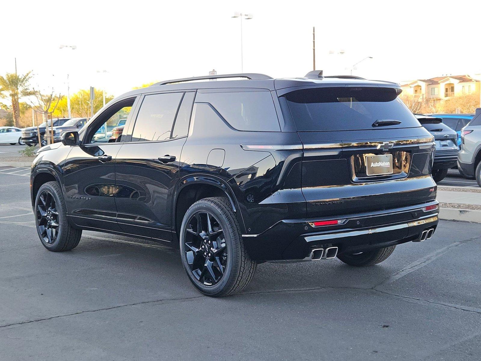 2025 Chevrolet Traverse Vehicle Photo in NORTH RICHLAND HILLS, TX 76180-7199