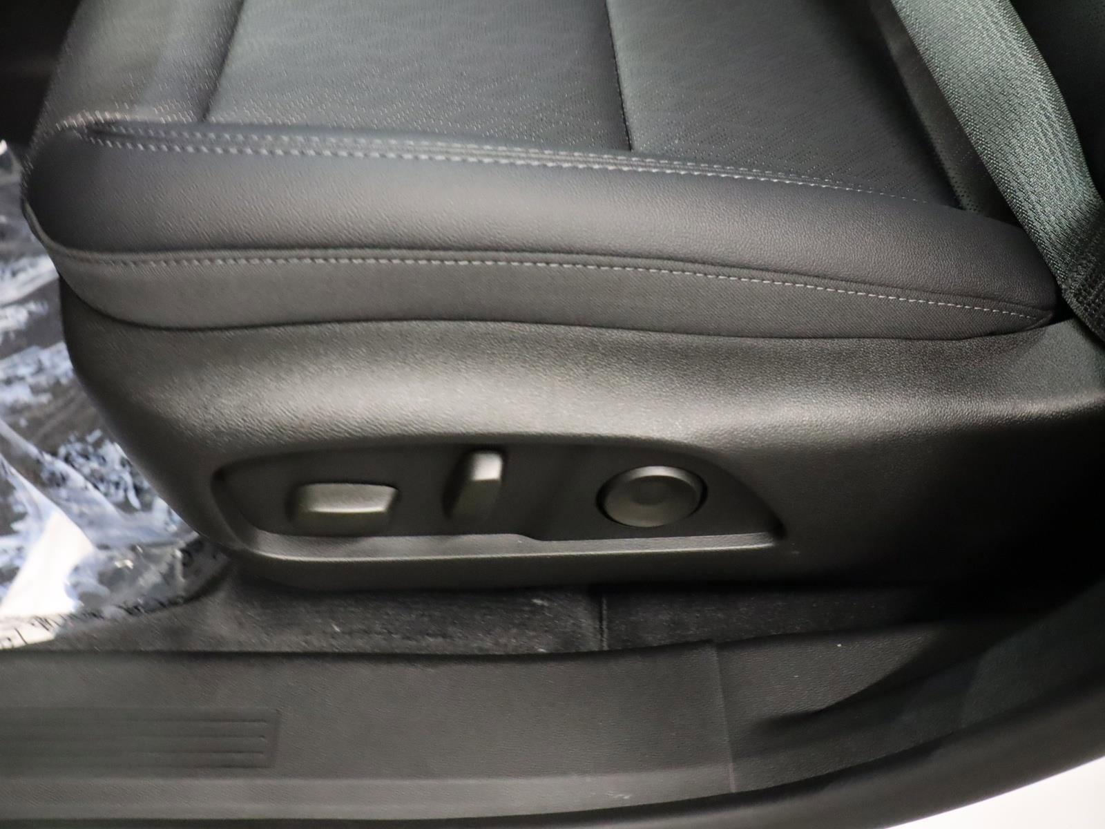 2025 Chevrolet Equinox Vehicle Photo in LOS ANGELES, CA 90007-3794