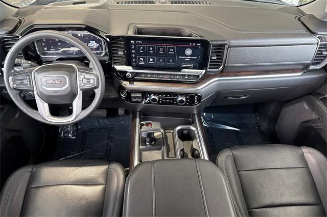 2023 GMC Sierra 1500 Vehicle Photo in ELK GROVE, CA 95757-8703