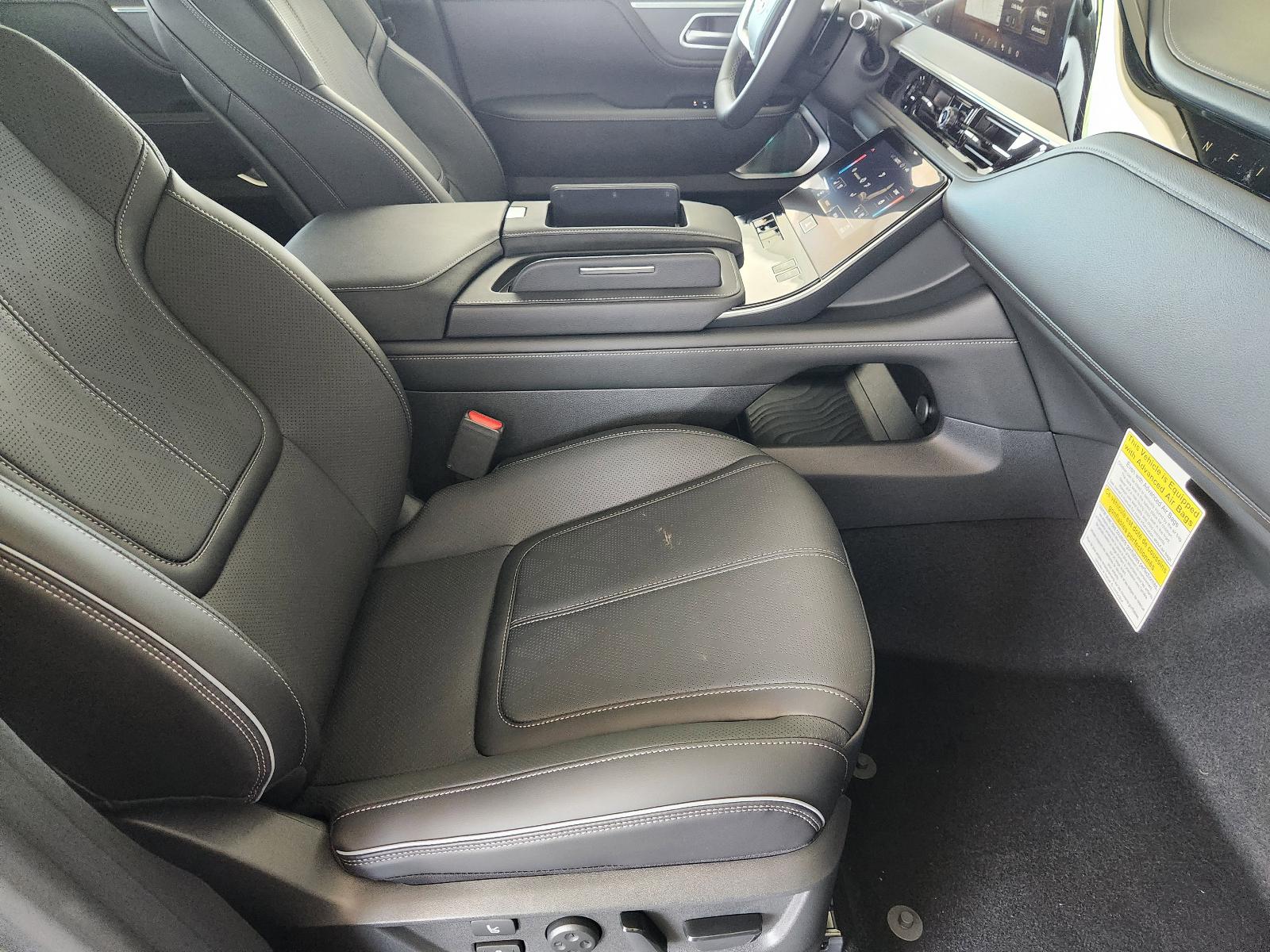 2025 INFINITI QX80 Vehicle Photo in DALLAS, TX 75209