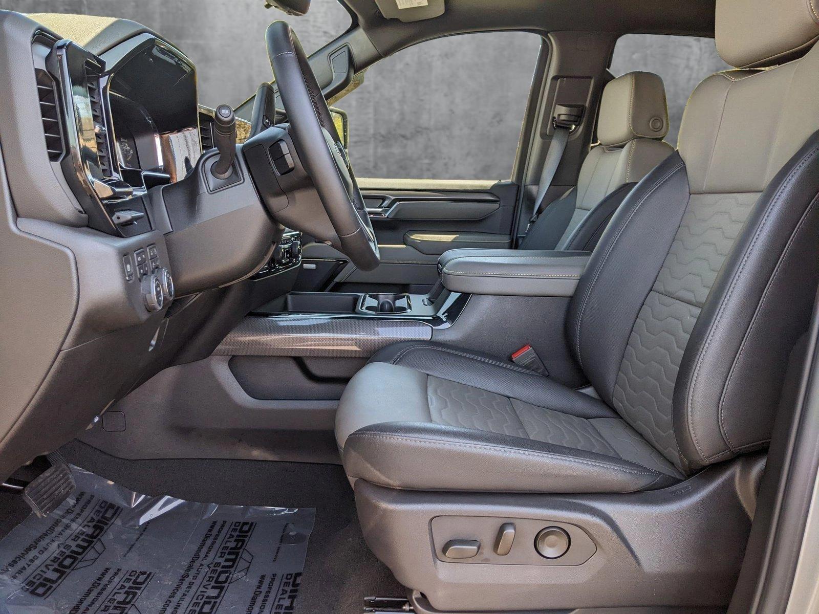 2024 Chevrolet Silverado 2500 HD Vehicle Photo in TIMONIUM, MD 21093-2300