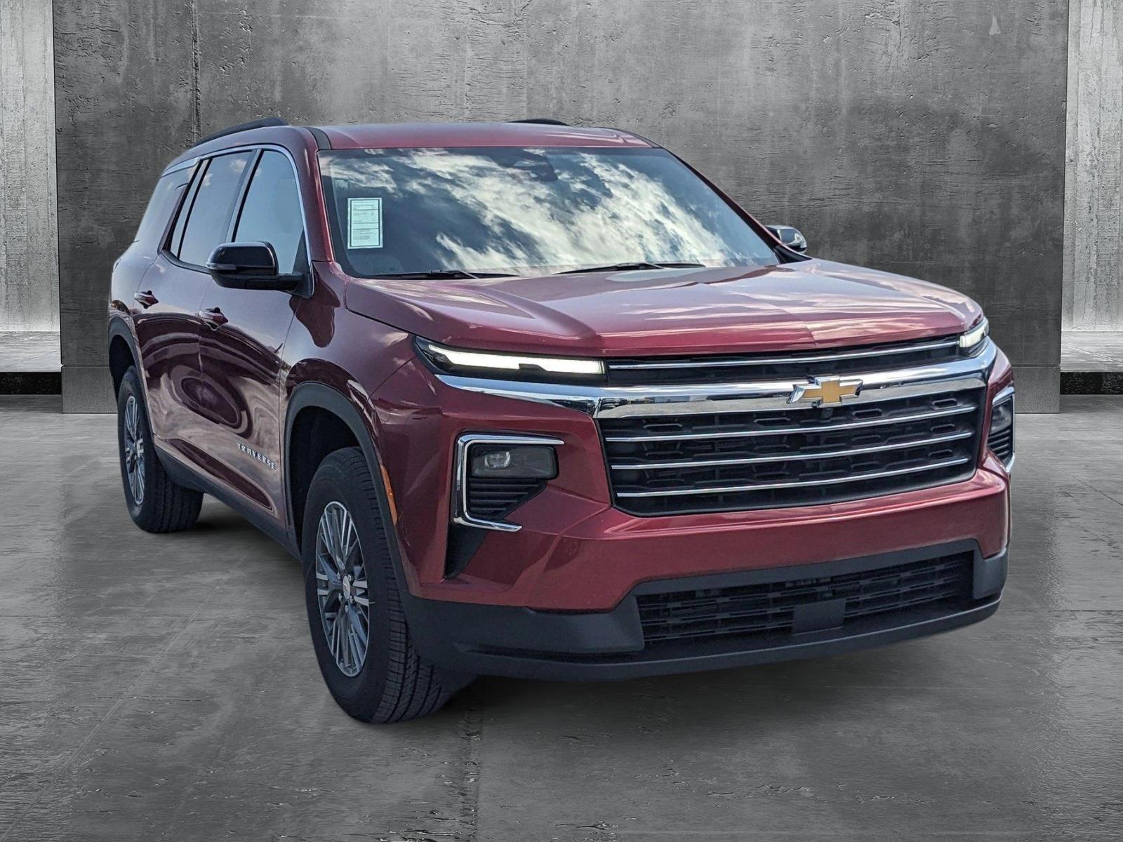 2025 Chevrolet Traverse Vehicle Photo in MIAMI, FL 33172-3015